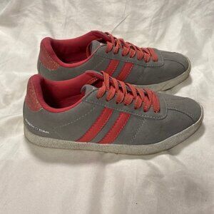 Retro North Star Grey and Pink Sneakers